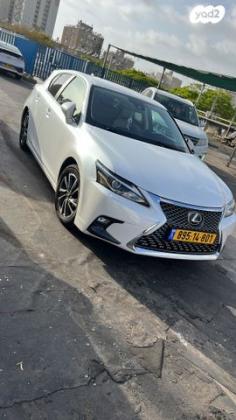 לקסוס CT200H Luxury הייבריד אוט' 1.8 (99 כ"ס) בנזין 2019 למכירה בקרית מוצקין