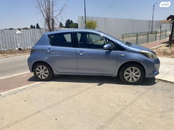 טויוטה יאריס הייבריד Hybrid אוט' 1.5 (74 כ''ס) בנזין 2013 למכירה בגילת