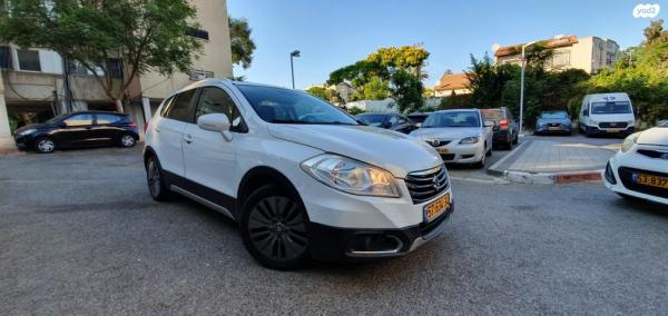 סוזוקי SX4 קרוסאובר GLX אוט' 1.6 (118 כ''ס) בנזין 2015 למכירה בקרית אתא