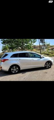 יונדאי i30 Inspire סטיישן אוט' 1.6 (135 כ"ס) בנזין 2016 למכירה בירושלים