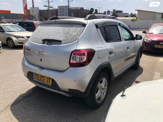 דאצ'יה סנדרו Stepway Laureate אוט' טורבו בנזין 0.9 (90 כ"ס) בנזין 2016 למכירה בפתח תקווה