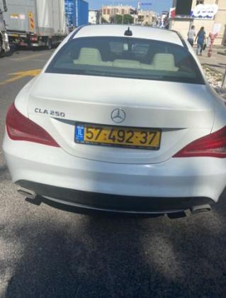 מרצדס CLA CLA250 Urban אוט' 2.0 (211 כ''ס) בנזין 2016 למכירה בנשר