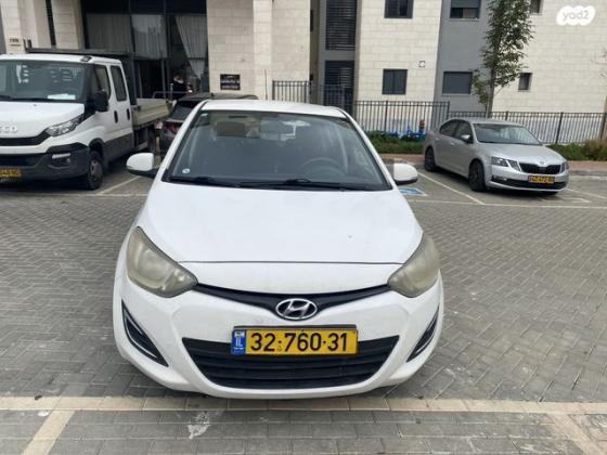 יונדאי i20 Insight אוט' 1.4 (100 כ"ס) בנזין 2014 למכירה במגדל העמק