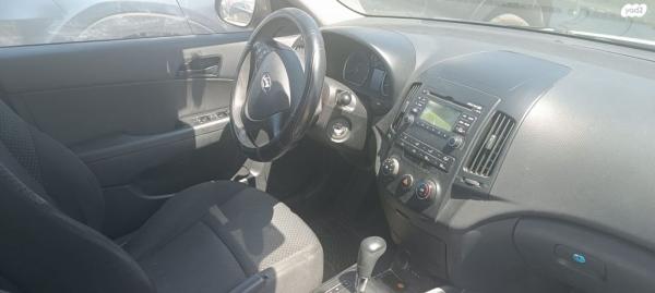 יונדאי i30CW Inspire סטיישן אוט' 1.6 (126 כ''ס) בנזין 2011 למכירה בירושלים