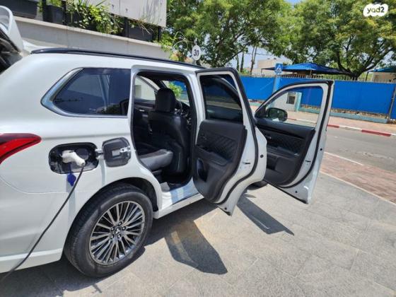 מיצובישי אאוטלנדר PHEV 4X4 S. Edition הייבריד אוט' 5 מק' 2.4 (135 כ''ס) היברידי חשמל / בנזין 2020 למכירה במודיעין מכבים רעות