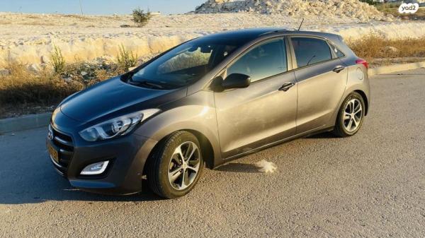 יונדאי i30 Inspire סטיישן אוט' 1.6 (135 כ"ס) בנזין 2016 למכירה בכפר סבא