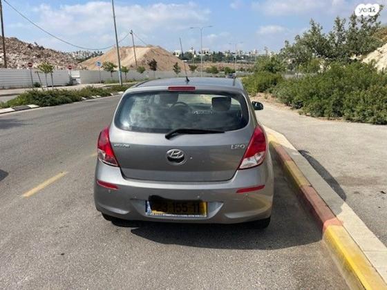 יונדאי i20 Insight אוט' 1.4 (100 כ"ס) בנזין 2013 למכירה בקרית טבעון