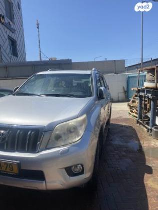 טויוטה לנד קרוזר ארוך 4X4 Luxury 60th אוט' דיזל 7 מק' 3.0 (190 כ''ס) דיזל 2013 למכירה ברחובות