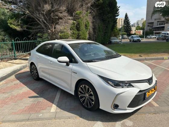 טויוטה קורולה הייבריד Limited סדאן אוט' 1.8 (98 כ''ס) בנזין 2022 למכירה בקרית מוצקין