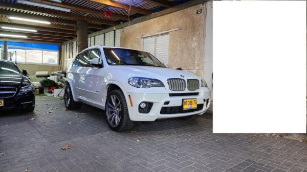 ב.מ.וו X5 4X4 XDRIVE50I Luxury אוט' 7 מק' 4.4 (407 כ''ס) בנזין 2012 למכירה בראש העין