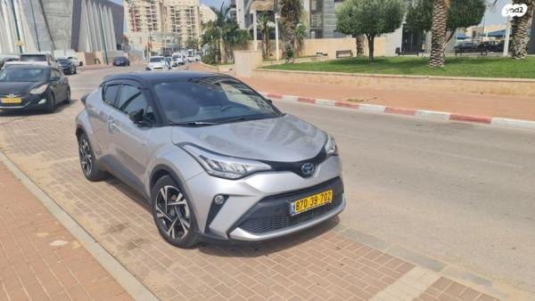 טויוטה C-HR Chic הייבריד אוט' 1.8 (98 כ"ס) בנזין 2022 למכירה באשקלון