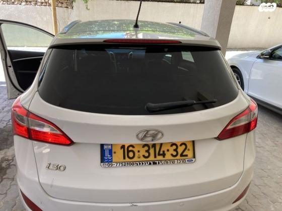 יונדאי i30 Inspire סטיישן אוט' 1.6 (135 כ"ס) בנזין 2015 למכירה ברעננה