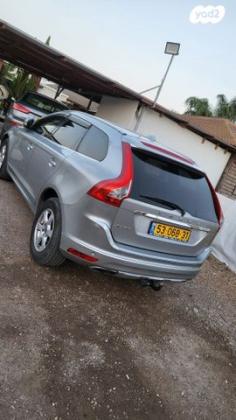 וולוו XC60 T5 Kinetic סטיישן אוט' 2.0 (245 כ''ס) בנזין 2014 למכירה בעזריקם