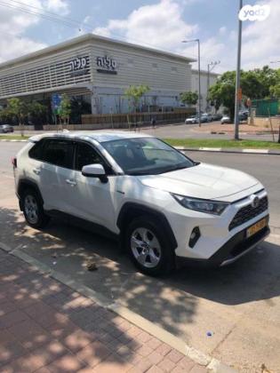 טויוטה RAV4 הייבריד E-xperience הייבריד 5 דל' אוט' 2.5 (178 כ''ס) בנזין 2019 למכירה בחולון