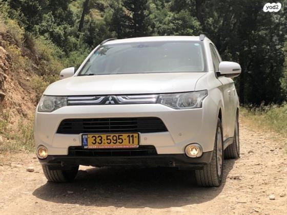 מיצובישי אאוטלנדר 4X4 Elite אוט' 7 מק' 2.0 (150 כ''ס) [2012-2015] בנזין 2013 למכירה בנהריה