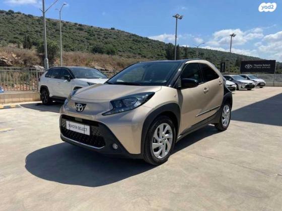 טויוטה אייגו קרוס (AYGO X) Pulse הצ'בק 4X2 אוט' 1.0 (72 כ"ס) בנזין 2022 למכירה בכרמיאל