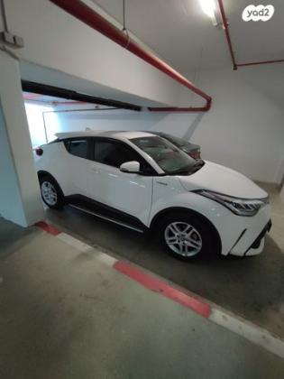 טויוטה C-HR Flame הצ'בק אוט' 1.8 (122 כ''ס) בנזין 2020 למכירה בכפר יונה