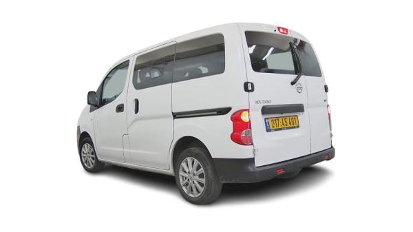 ניסאן NV200 Combi ידני דיזל 5 מק' 1.5 (90 כ''ס) דיזל 2018 למכירה ב