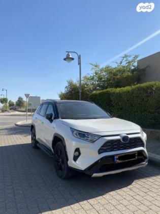 טויוטה RAV4 הייבריד E-motion Sky הייבריד אוט' 2.5 (178 כ''ס) בנזין 2020 למכירה בקרית שמונה