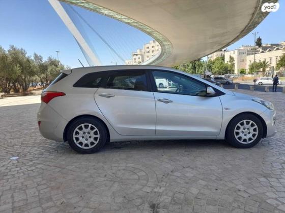 יונדאי i30 Inspire סטיישן אוט' 1.6 (135 כ"ס) בנזין 2013 למכירה בירושלים