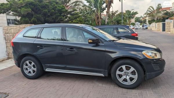 וולוו XC60 T5 Active סטיישן אוט' 2.0 (240 כ"ס) בנזין 2012 למכירה בראשון לציון