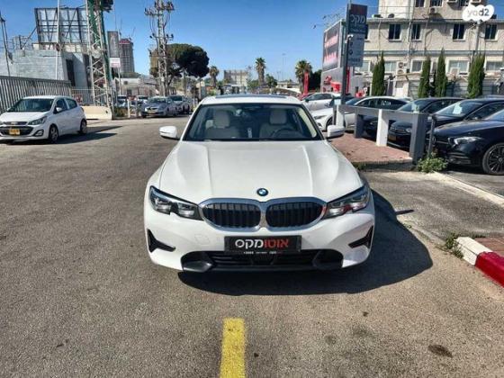 ב.מ.וו סדרה 3 330E Sport הייבריד אוט' 2.0 (184 כ''ס) היברידי חשמל / בנזין 2021 למכירה בתל אביב יפו