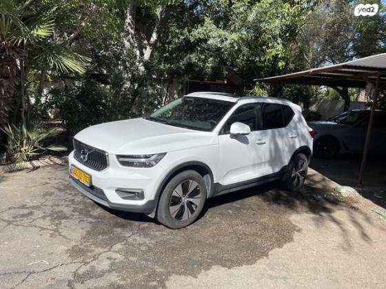 וולוו XC40 T3 Momentum Leather אוט' 1.5 (163 כ''ס) בנזין 2020 למכירה בסביון