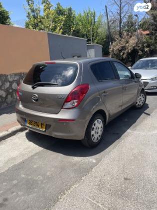 יונדאי i20 Insight אוט' 1.4 (100 כ"ס) בנזין 2013 למכירה בראשון לציון