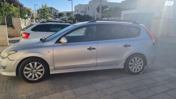 יונדאי i30CW Inspire סטיישן אוט' 1.6 (126 כ''ס) בנזין 2012 למכירה במיתר u002F כרמית