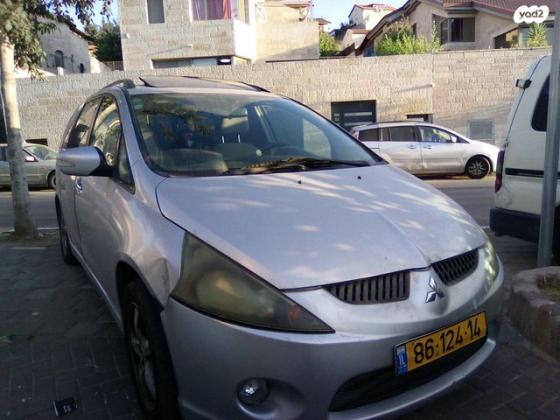 מיצובישי גרנדיס Sport אוט' 2.4 (165 כ''ס) בנזין 2006 למכירה בגבעת זאב