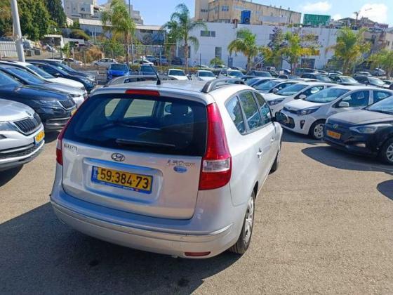 יונדאי i30 Inspire אוט' 1.6 (126 כ''ס) בנזין 2010 למכירה בראשון לציון