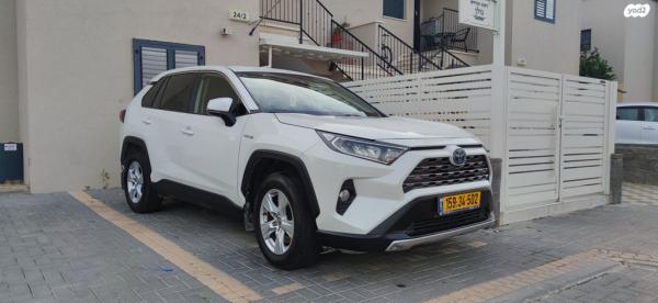 טויוטה RAV4 הייבריד E-xperience הייבריד 5 דל' אוט' 2.5 (178 כ''ס) בנזין 2020 למכירה בבית שאן