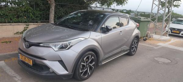 טויוטה C-HR Chic הייבריד אוט' 1.8 (98 כ"ס) בנזין 2018 למכירה באלפי מנשה