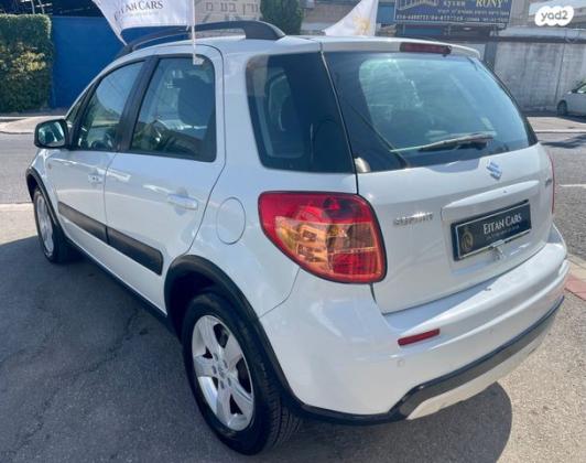 סוזוקי SX4 GLX הצ'בק אוט' 1.6 (120 כ"ס) בנזין 2011 למכירה בחיפה