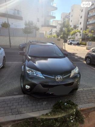 טויוטה RAV4 ארוך 4X4 Premium אוט' 2.0 (151 כ''ס) בנזין 2014 למכירה בראש העין