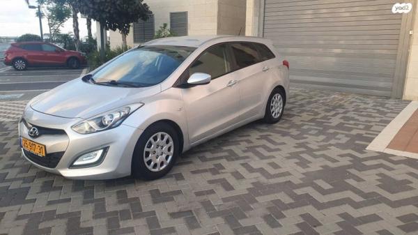 יונדאי i30 Inspire סטיישן אוט' 1.6 (135 כ"ס) בנזין 2014 למכירה בראשון לציון