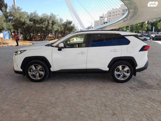 טויוטה RAV4 ארוך Extreme אוט' 2.0 (175 כ''ס) בנזין 2020 למכירה בירושלים