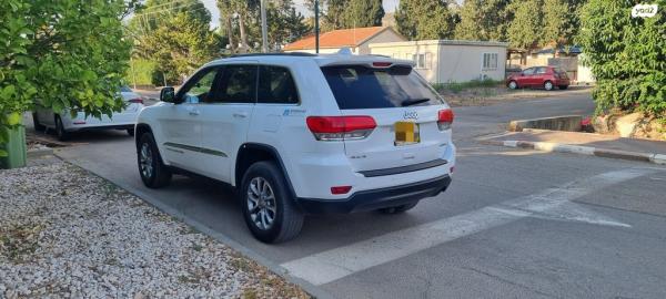 ג'יפ / Jeep גרנד צ'ירוקי 4X4 Laredo + SR אוט' 3.6 (282 כ''ס) בנזין 2015 למכירה בעתלית