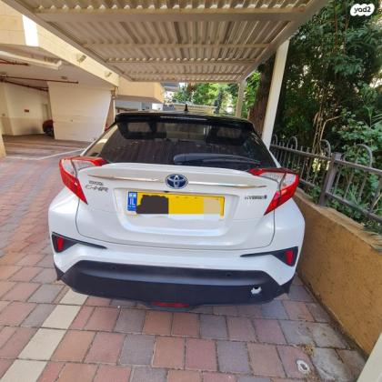 טויוטה C-HR Chic הייבריד אוט' 1.8 (98 כ"ס) בנזין 2019 למכירה בעפולה