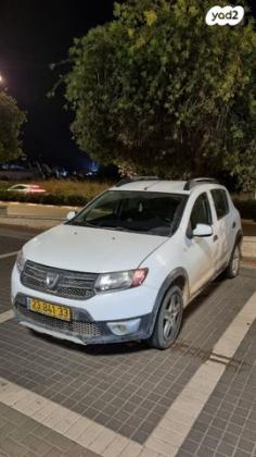 דאצ'יה סנדרו Stepway Laureate ידני טורבו בנזין 0.9 (90 כ"ס) בנזין 2015 למכירה באריאל