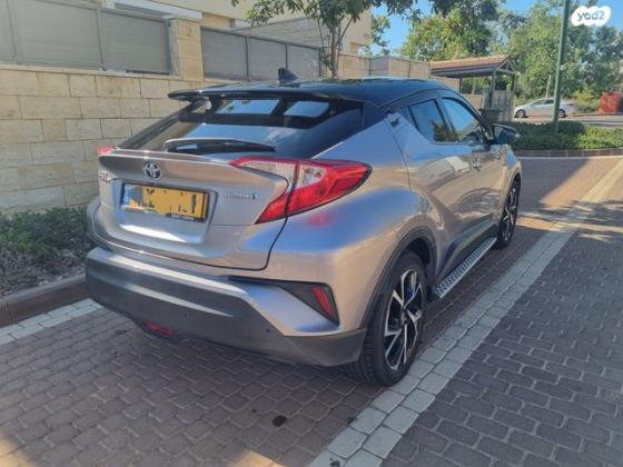 טויוטה C-HR Chic הייבריד אוט' 1.8 (98 כ"ס) בנזין 2018 למכירה ביבנה