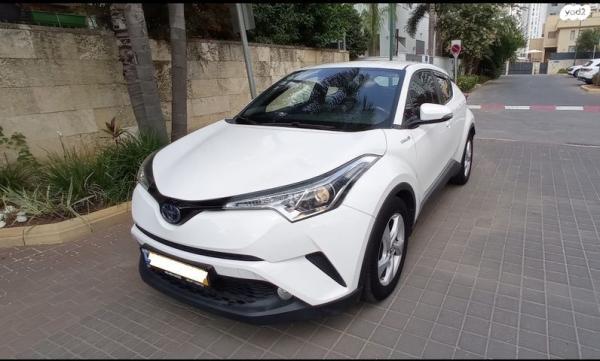 טויוטה C-HR City הייבריד אוט' 1.8 (98 כ"ס) בנזין 2019 למכירה בראשון לציון