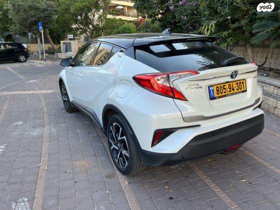 טויוטה C-HR Chic הייבריד אוט' 1.8 (98 כ"ס) בנזין 2019 למכירה בחולון