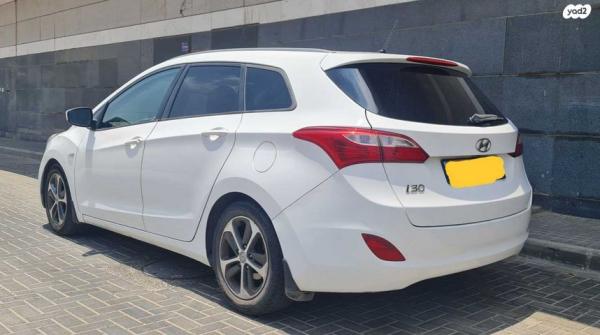 יונדאי i30 Inspire סטיישן אוט' 1.6 (135 כ"ס) בנזין 2016 למכירה בבאר שבע