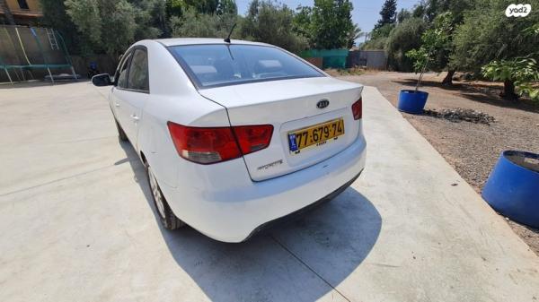 קיה פורטה LX אוט' 1.6 (126 כ"ס) בנזין 2011 למכירה בזרזיר