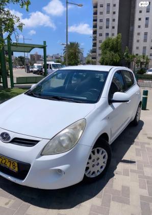 יונדאי i20 Inspire אוט' 1.4 (100 כ"ס) [2009-2015] בנזין 2012 למכירה בפתח תקווה