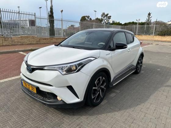 טויוטה C-HR Chic הייבריד אוט' 1.8 (98 כ"ס) בנזין 2018 למכירה בראשון לציון