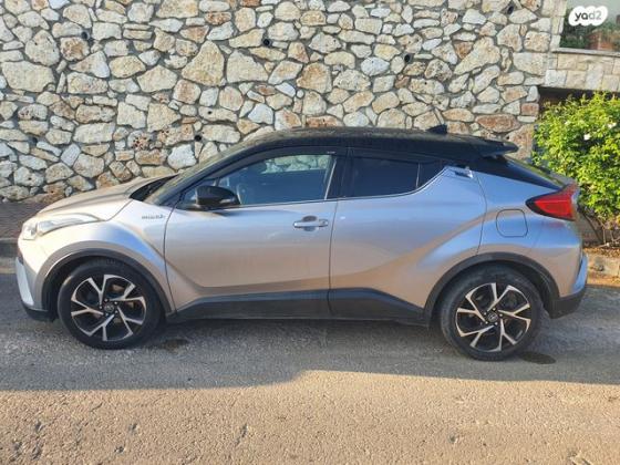 טויוטה C-HR Chic הייבריד אוט' 1.8 (98 כ"ס) בנזין 2018 למכירה בכרמיאל