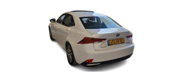 לקסוס IS300h Luxury SR הייבריד אוט' 2.5 (181 כ''ס) בנזין 2018 למכירה ב