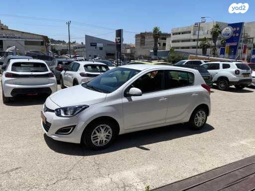 יונדאי i20 Insight אוט' 1.4 (100 כ"ס) בנזין 2014 למכירה בירושלים